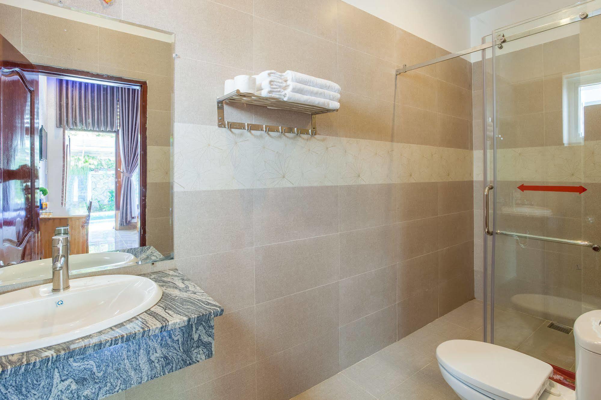 Hotel Blue Dragon Duong Dong  Екстер'єр фото